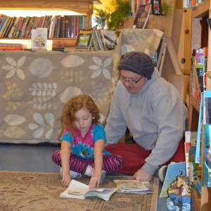 Holiday_Faire_reading